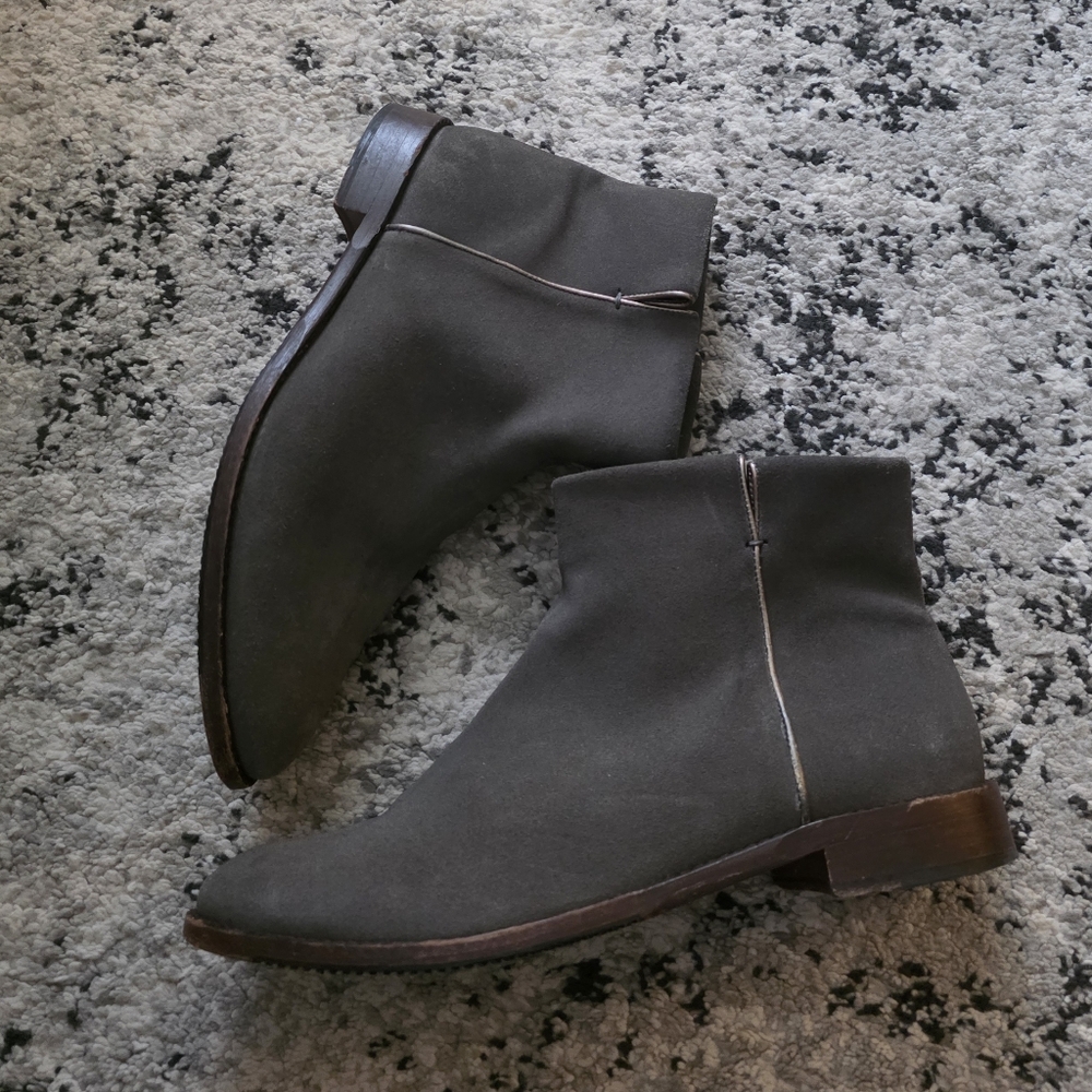 Johnson & Murphy Suede Booties Womens 9.5 Gray Zip Side Boho Western
